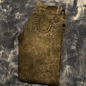 Mens size 34 x 34 True religion jeans like new worn only once.
